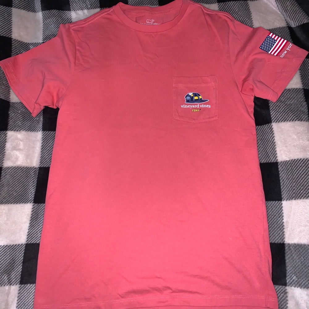 Brand new vineyard vines limited edition shirt